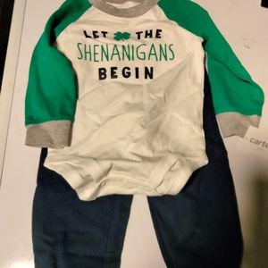 Carter's Baby 2 piece outfit size 12 months